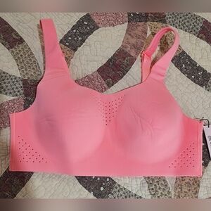 🩷Victoria's Secret Featherweight Sports Bra